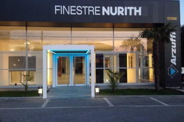 Ingresso Arzuffi Finestre Nurith Bizzarone COMO